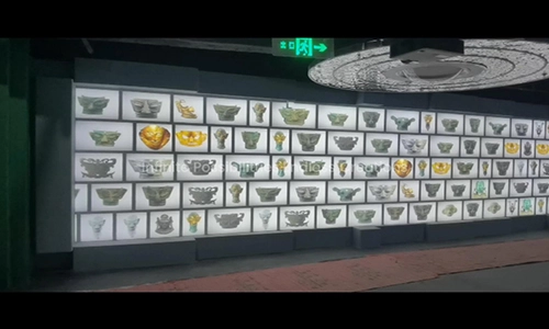 Interactive Transparent OLED Display at Sanxingdui Museum
